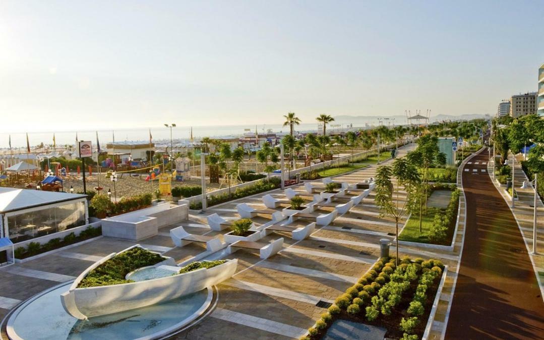Residence Riccione Beach Apartments Eksteriør billede